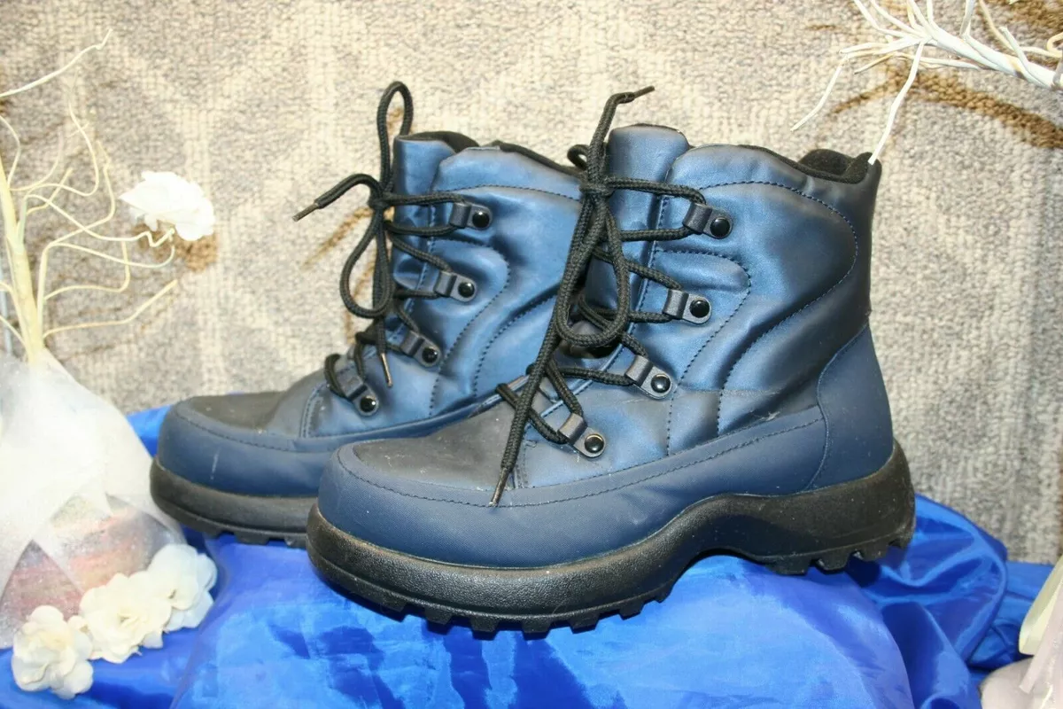 Predictions Women s Blue Winter Insulated Snow Boots Size 9 Shoe outdoors Sale