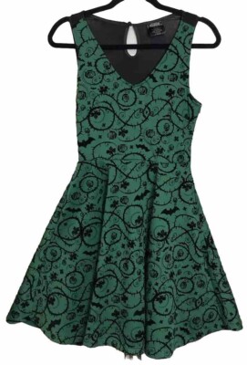 Hot Topic DC Comics Bombshells Poison Ivy Dress Size S Mini Fit & Flare Batman