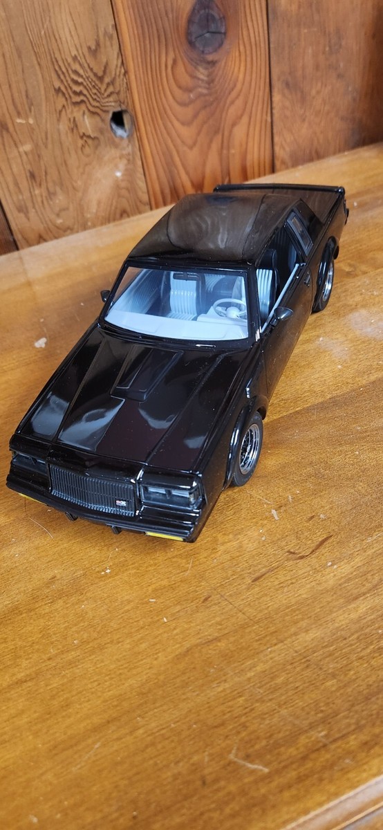 GMP 1987 Buick Grand National GNX Black 1:18 New L.E. 1/8547 GMP 1987 Buick Grand National GNX Black 1:18 New L.E. 1/8547