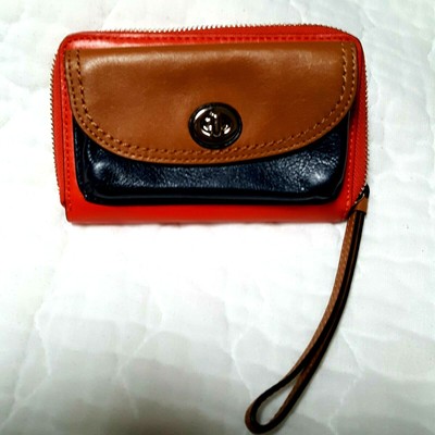 coach turnlock wallet