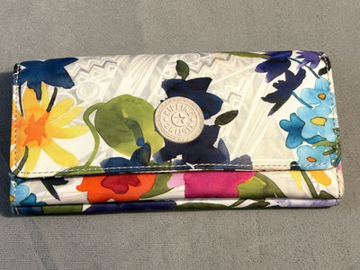 Kipling Teddi Tri Fold Wallet in Hard to Find Flower Power Floral Pattern NWOT