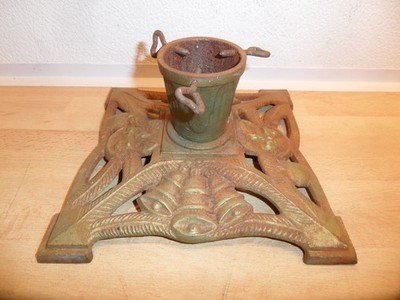 Alter Christbaumständer Weihnachtsbaumständer Baumständer 20,5 x 20,5cm Art Deco
