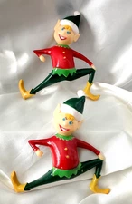VINTAGE 1981 SUN HILL HARD PLASTIC CHRISTMAS ELVES, SHELF SITTERS PAIR