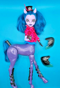 Avea Trotter Monster High | eBay