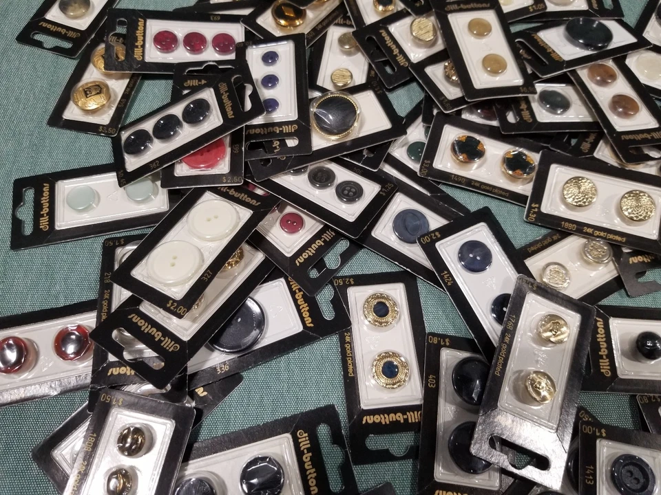 Large Lot of 264 Vintage Carded Dill Buttons Metal 24k Gold Plated Plastic Color - Image 3 of 4
