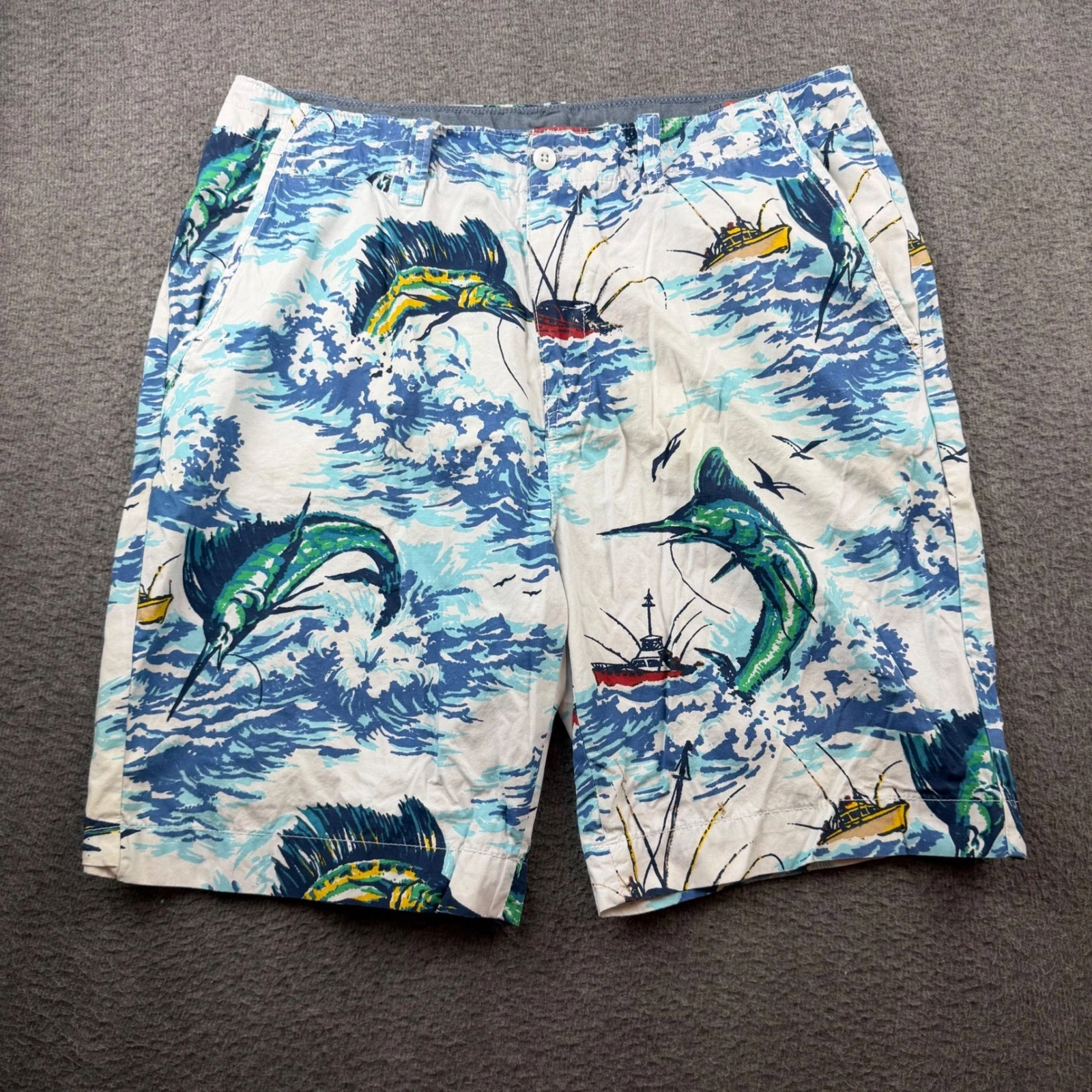 VINTAGE Nautica Shorts Men's 36W White Blue Island Supply Co Marlin Fishing