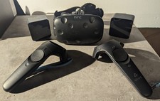 HTC Vive VR Virtual Reality Bundle including Headset - Black - Full Kit