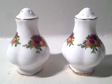 Royal Albert Old Country Roses Salt and Pepper Pots Shakers Bone China VGC