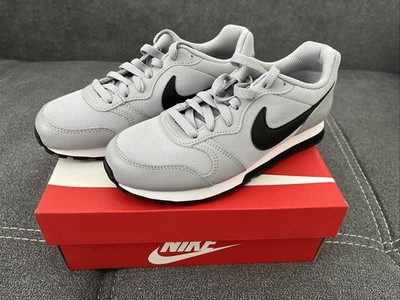 NIKE MD RUNNER 2 Damen Mädchen Gr 36 NEU