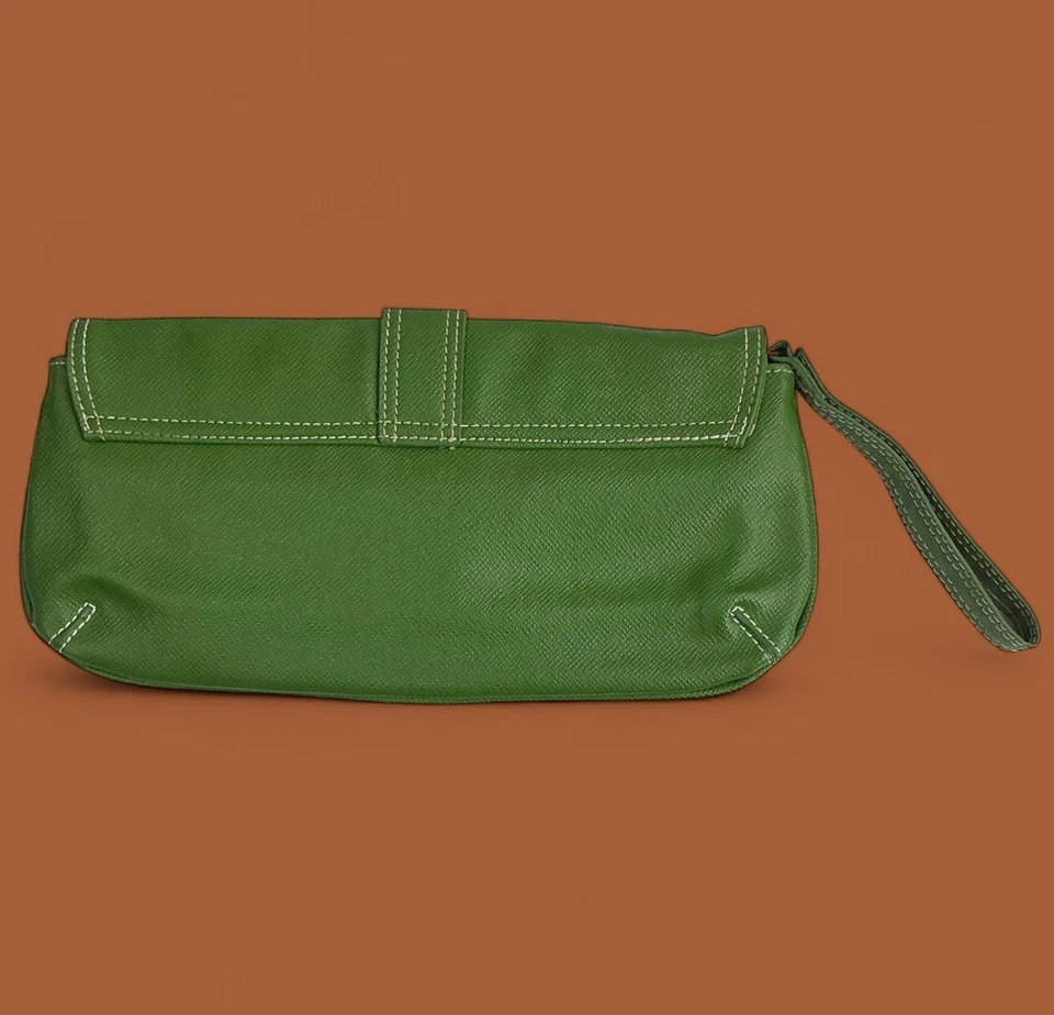 Bolso sin asas MATRIX verde imitación cuero cierre a presión muñeca forrado Foto 2 de 4