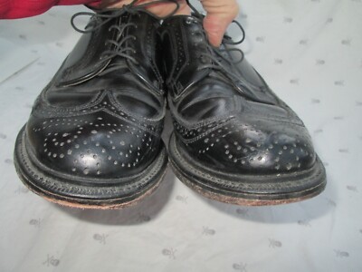The Worthmore Shoe Vintage Florsheim Long WingTips 9EEE Black Leather Brogue EUC The Worthmore Shoe Vintage Florsheim Long WingTips 9.5E  main image 3