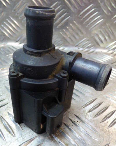 VW T6 T5 Transporter 2.0 TDI CXG Zusatzwasserpumpe Wasserpumpe 5Q0965561B