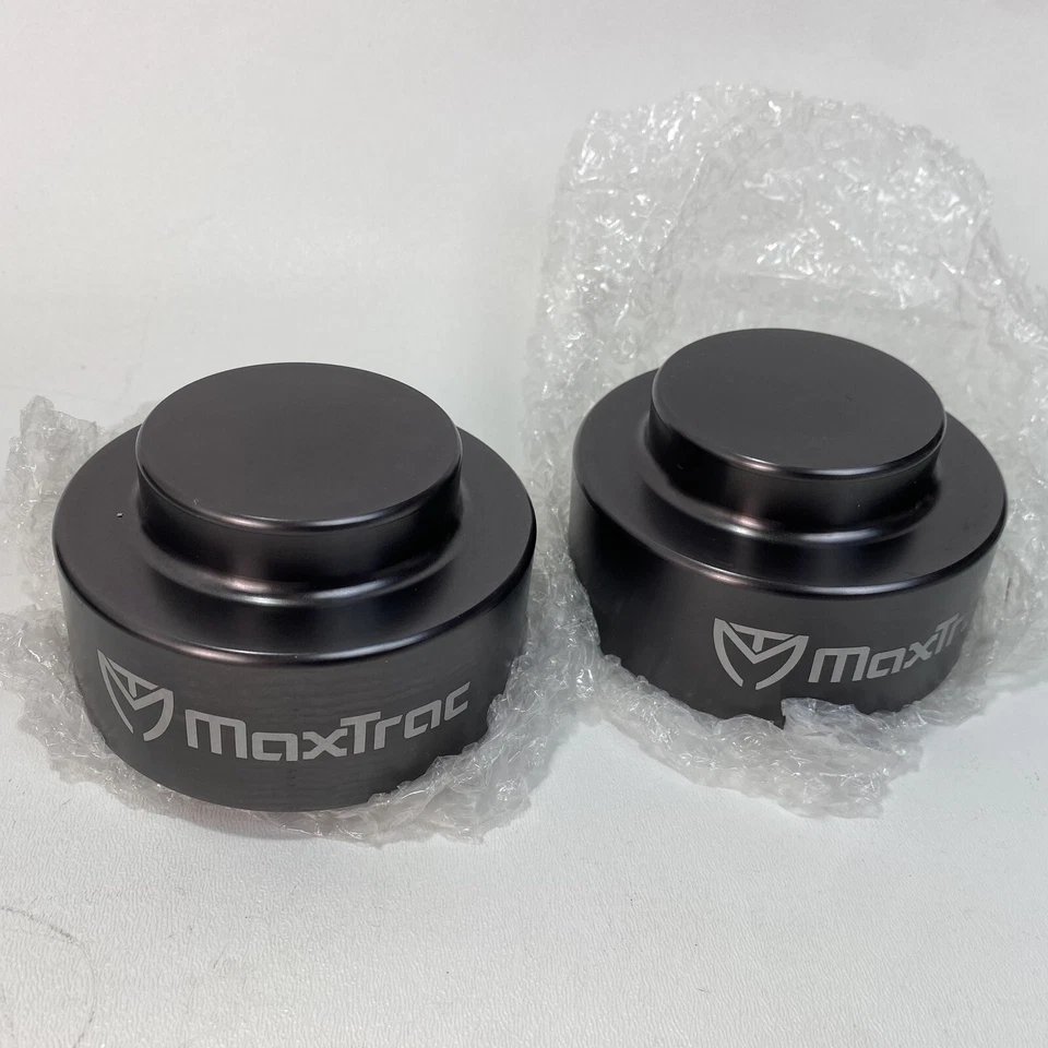 Separadores de elevación de resorte helicoidal trasero Maxtrac 1628 de 1,5" para camioneta Dodge Ram 1500 2009-20 Foto 2 de 4