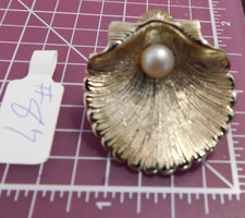 Shell with a Pearl  Brooch / Pin - 87