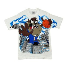 VTG 90s TAZ WARNER BROS LOONEY TUNES FREEZE 1995 BASKETBALL AOP T-SHIRT SIZE M