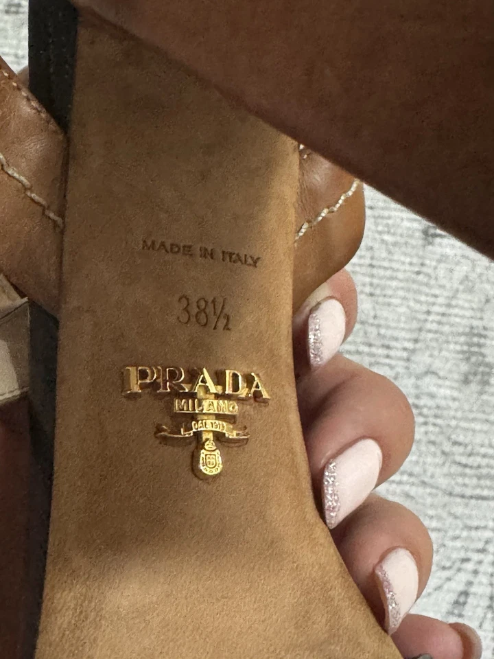 普拉达女式黑色棕色米色粗跟厚底高跟鞋欧盟 38.5 码 — 第 3/4 张图片