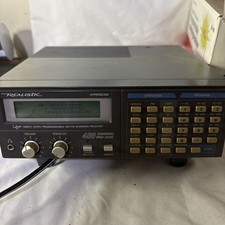 REALISTIC Pro 2006 AM/FM Scanning Receiver Model 20-145 Hyperscan 400 Channel
