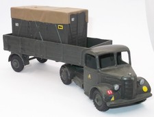 Dinky Bedford articulated lorry truck - 409 521 921 - Code 3 Army w container