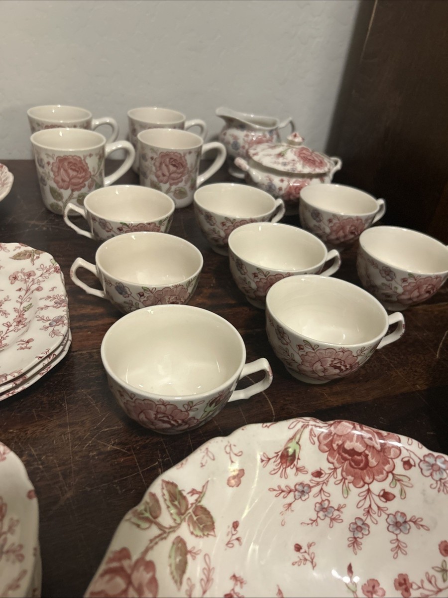 Johnson Bros Rose Chintz English China Dinner Set 89 Pieces In