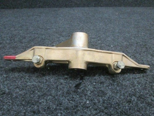 40339-011 (Casting#: 40338-1) Piper PA-31T Bellcrank Assy Aileron RH - Picture 4 of 5
