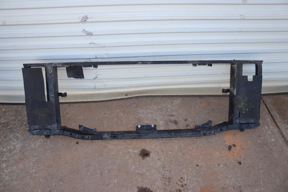 2007-2009 CADILLAC ESCALADE FRONT RADIATOR CORE SUPPORT PANEL OEM — 第 3/4 张图片