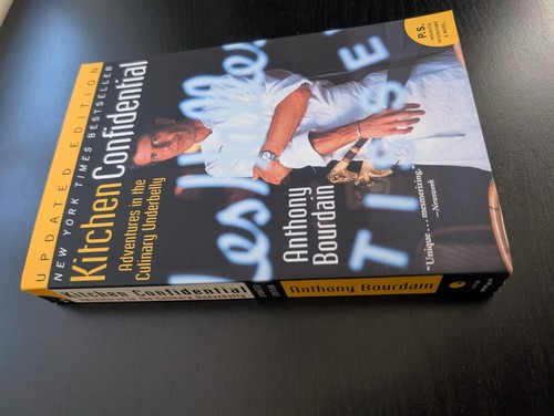 Kitchen Confidential Updated Ed : Adventures in the Culinary Underbelly