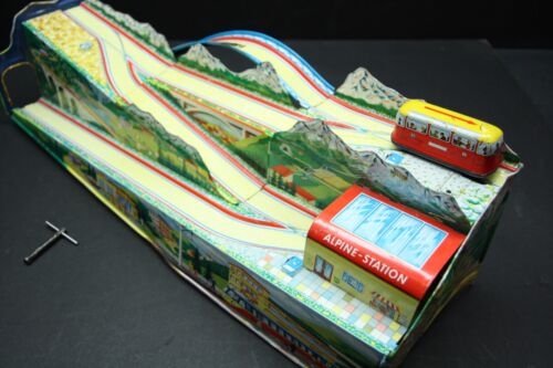 Vintage 1953 Ohio Art Tin Lithograph "Alpine Station" WIND-UP TRACK TOY w/Bus - Picture 3 of 24