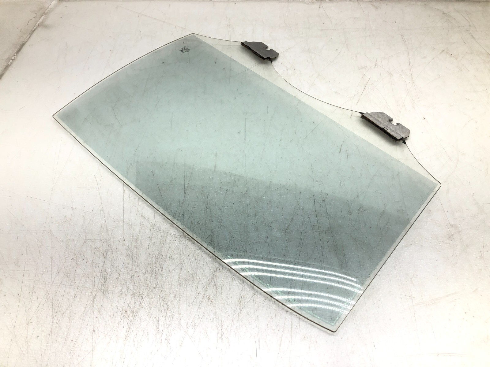 2014-2019 BENTLEY FLYING SPUR RIGHT PASSENGER REAR DOOR WINDOW GLASS OEM
