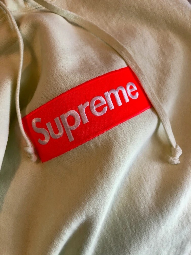 Supreme Box Logo Hoodie Pale Lime FW17 - Size Medium Sneaker