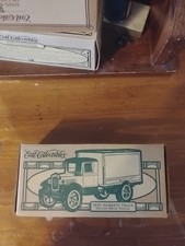 Ertl Collectibles 1931 Hawkeye Truck Die-Cast Metal Vehicle Tulip Festival