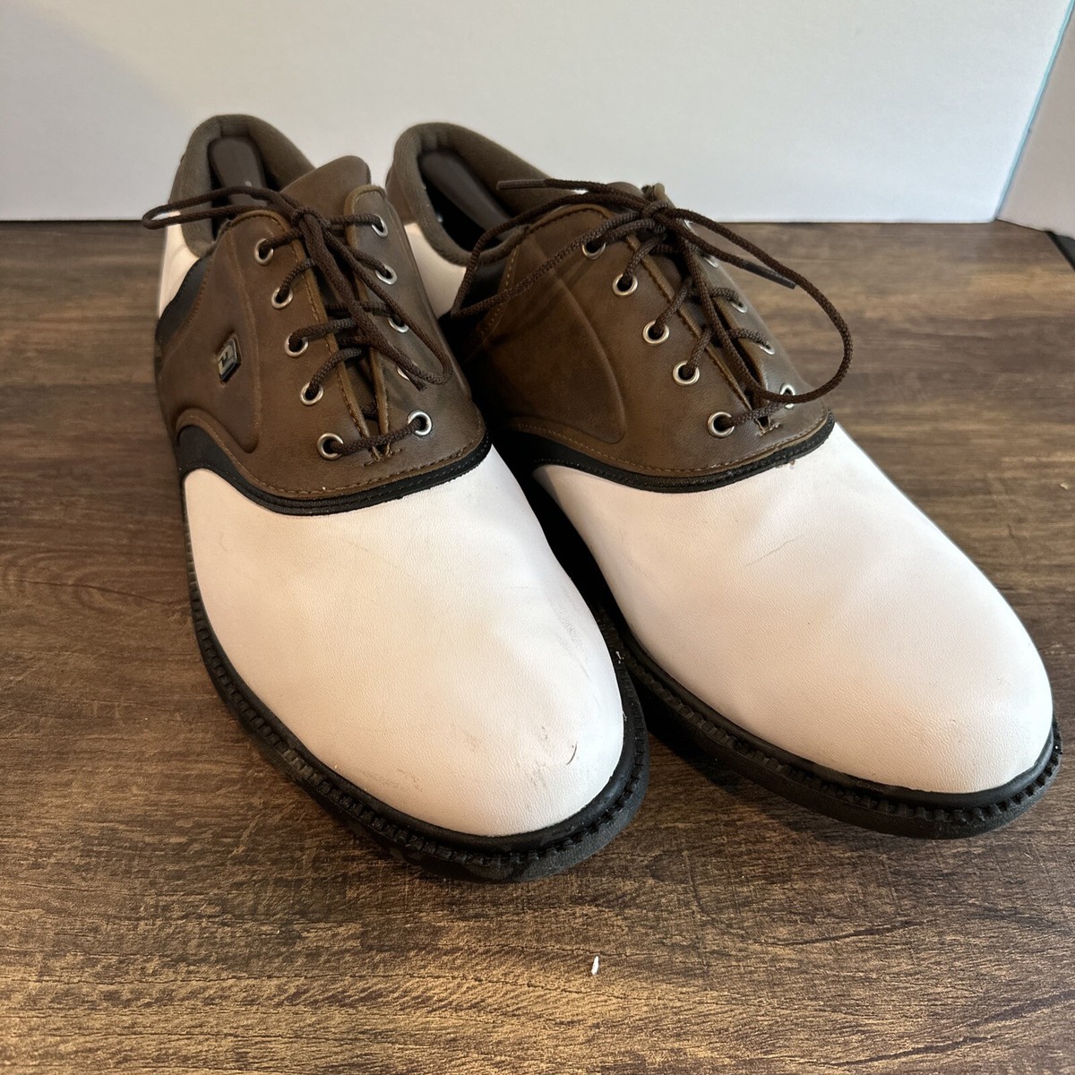 FootJoy Orginals Shoes Mens Size 9.5 White Low Top Golf Spiked Sneakers 45330 http:// main image 4