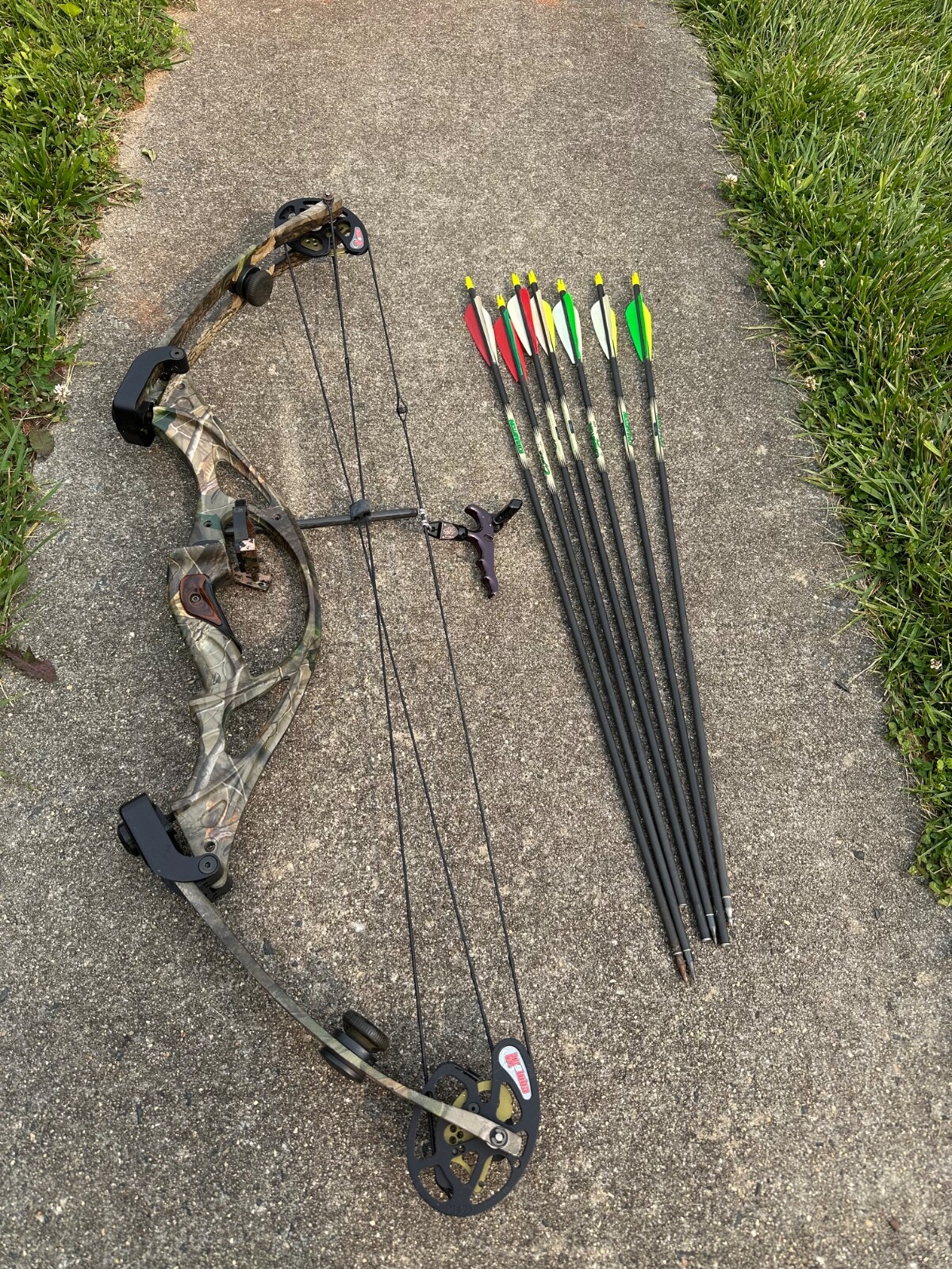 Hoyt Ultra Sport Archery Bow ZR 100 RH 60-70lbs.