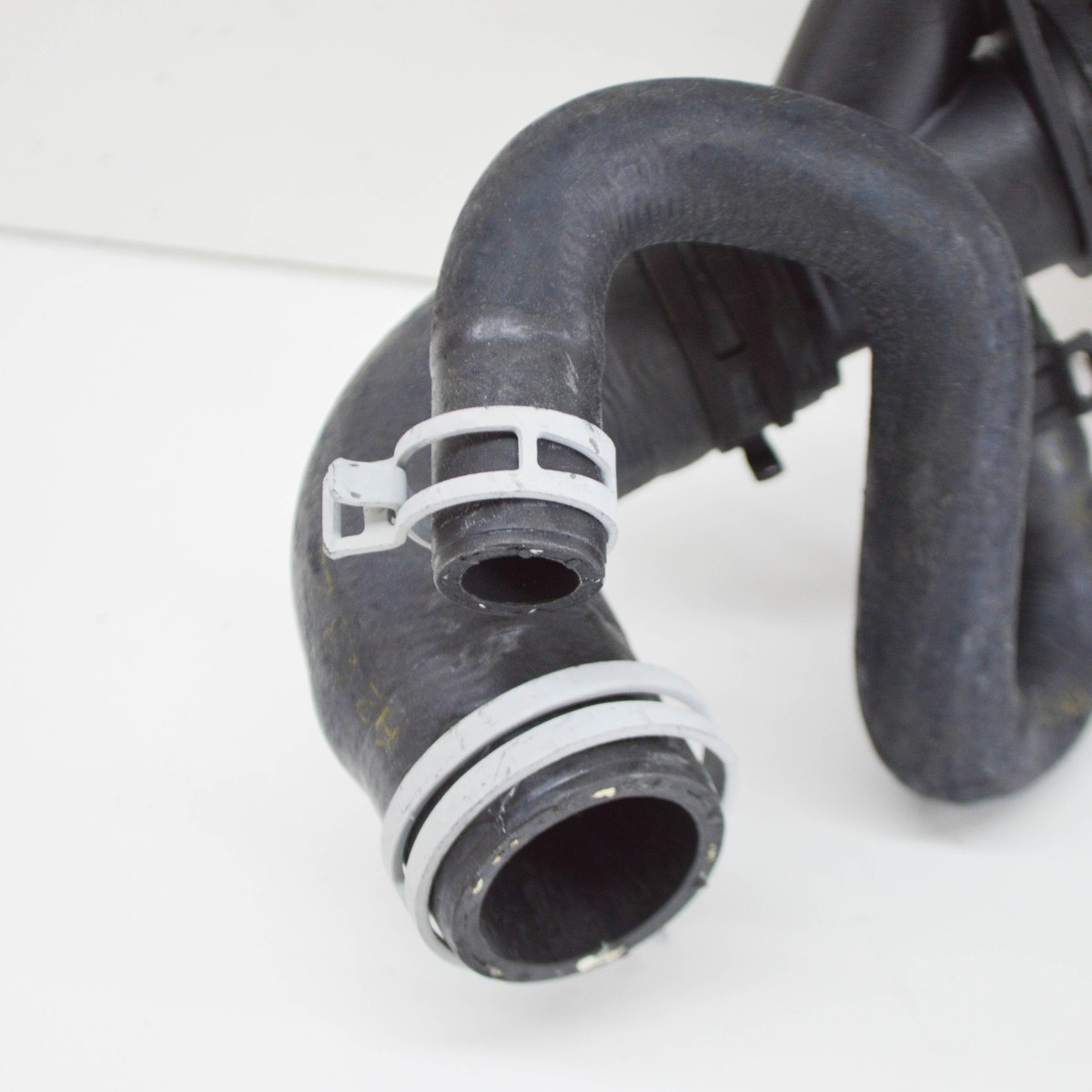 FORD TRANSIT MK3 Kühlsystemschläuche Assy 6C11-8B273-BG FORD TRANSIT MK3 Kühlsystemschläuche Assy 6C11-8B273-BG