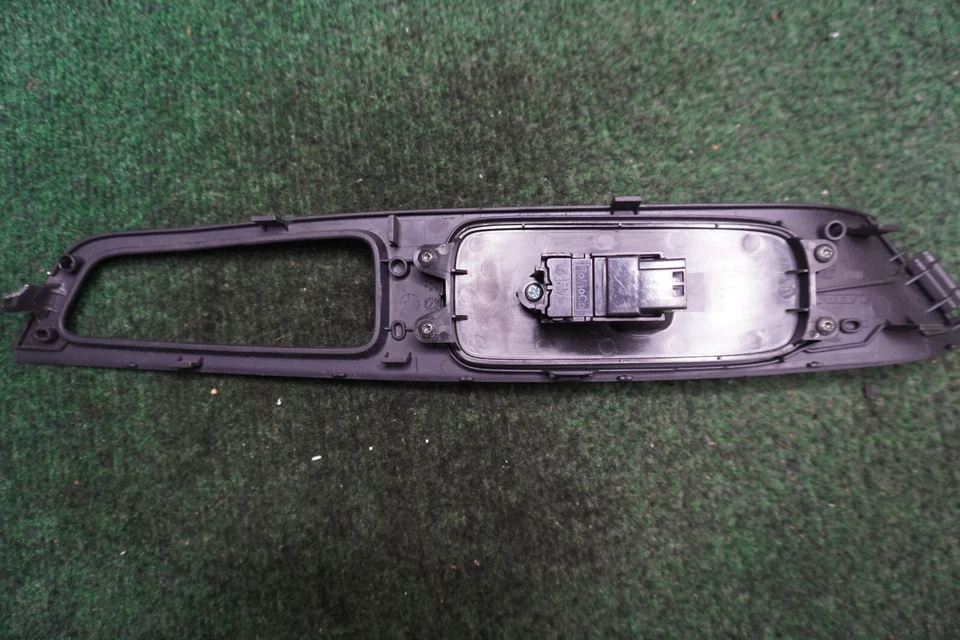 2011 VOLVO S60 PASSENGER Window Switch OEM 9124097 - Image 3 of 4