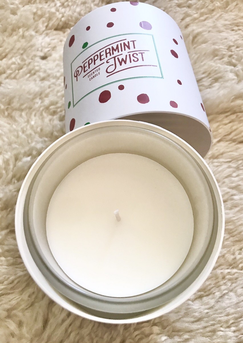 PIER 1 BY WORLD MARKET HOLIDAY PEPPERMINT TWIST 8 OZ / 227 GR SOY