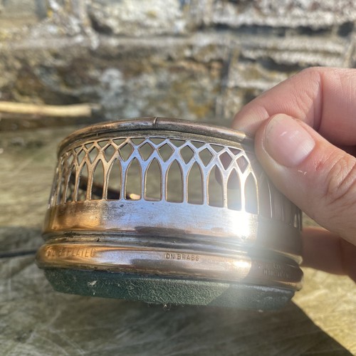 Vintage Cavalier Silver Plate Brass Pierced Fretwork Wine Bottle Coaster Holder - Picture 8 of 12