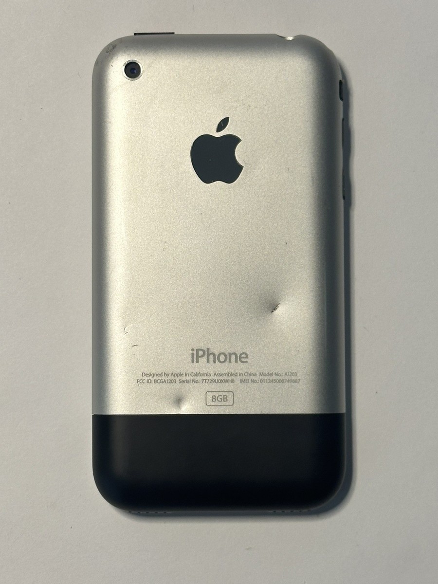 iOS 1.0 Apple iPhone 1st Generation - 8GB - Black A1203 (GSM) 2G