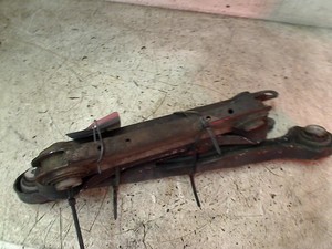 QUERLENKER LINKS HINTEN Set BMW 3 serie (E90) Sedan 320i 16V (N43-B20A) 2010