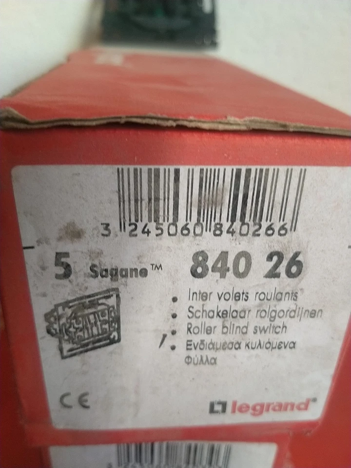 Legrand 084026 Lot 5 Double va-et-vient Sagane pour commande volet roulant 10 A - Photo 3/4