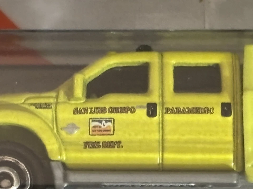 2010 Matchbox Ford F-550 Super Duty California STRIKE TEAM , 5 Brush Trks WOW!! - Image 3 of 3