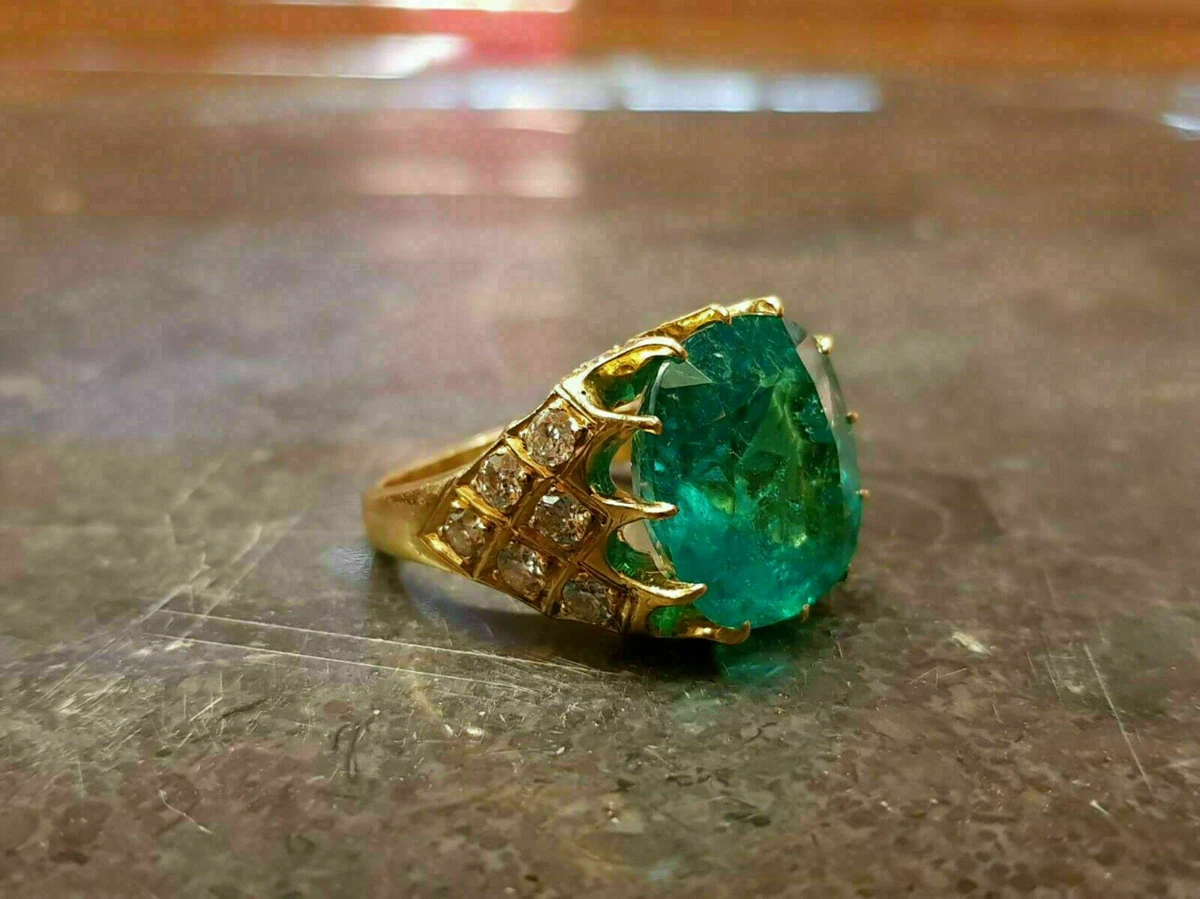 2.50Ct Cushion Lab Created Green Emerald Men s Ring 14K Two Micron