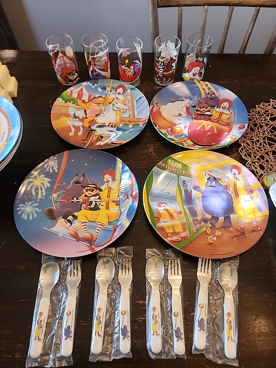 80' McDonald's Plastic Plate×4 マクドナルド絵皿 80' McDonald's Plastic Plate×4 マクドナルド絵皿 マクドナルド