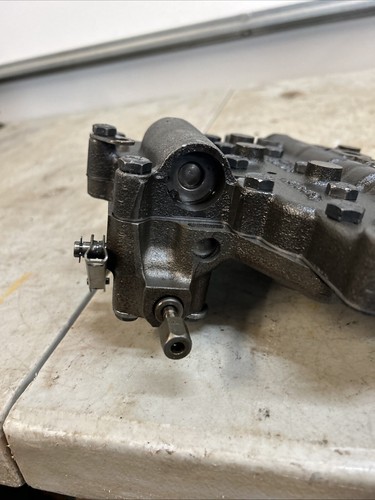 Chevy GM Powerglide Transmission Valve Body 3819476 3847715 - Picture 7 of 12