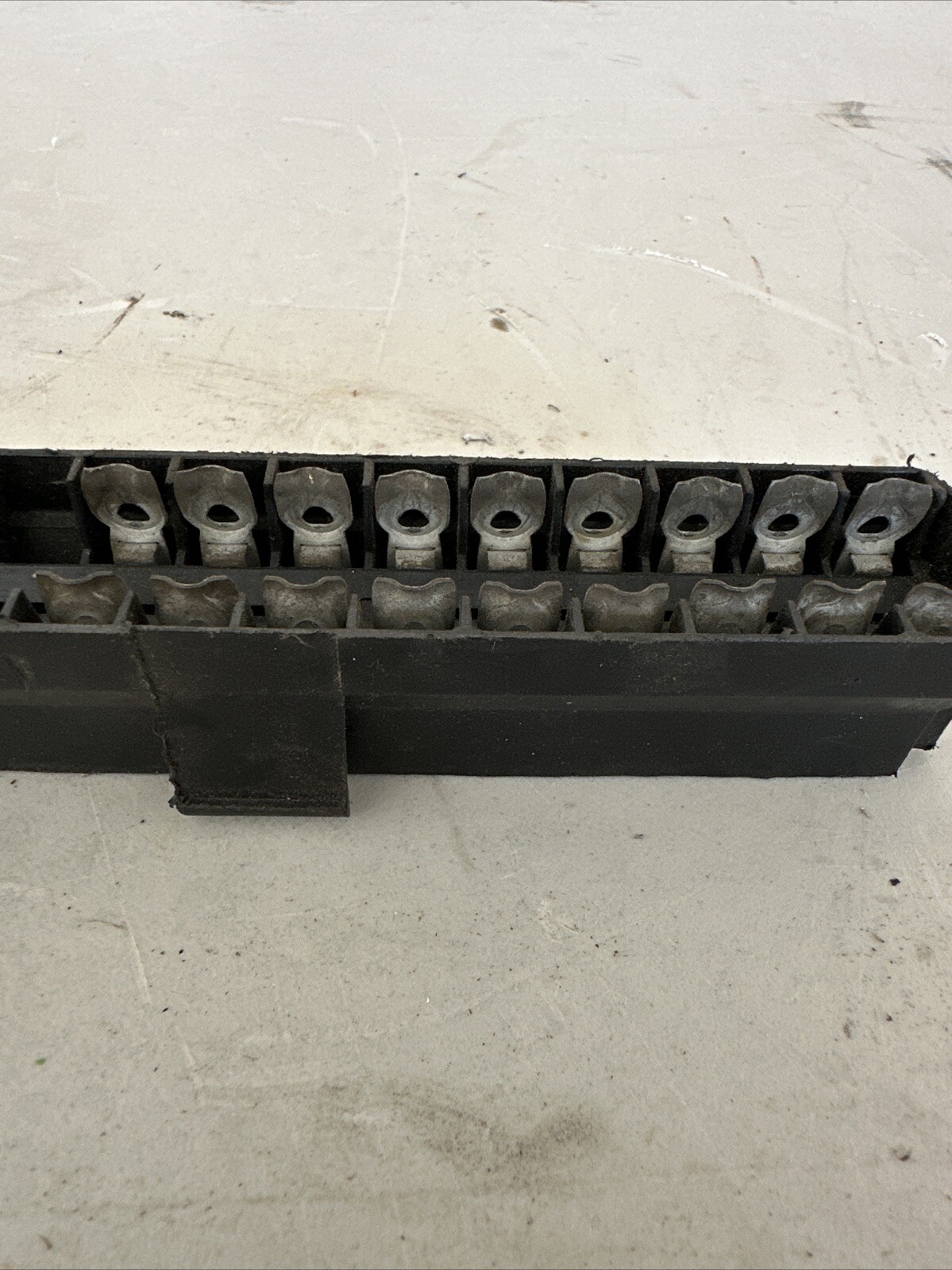 Ferrari Part 116262 Fuse Box Base 400i MONDIAL 8 MONDIAL QV P/R AS-IS READ