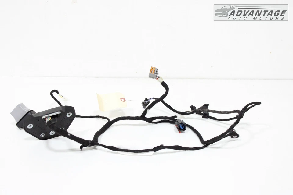 Chrysler 300 2016-2018 panel de puerta trasera izquierda arnés de cableado OEM Foto 2 de 4