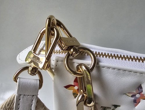 Louis Vuitton Monogram Coussin PM LV Garden White Shoulder Crossbody Bag New - Picture 12 of 13