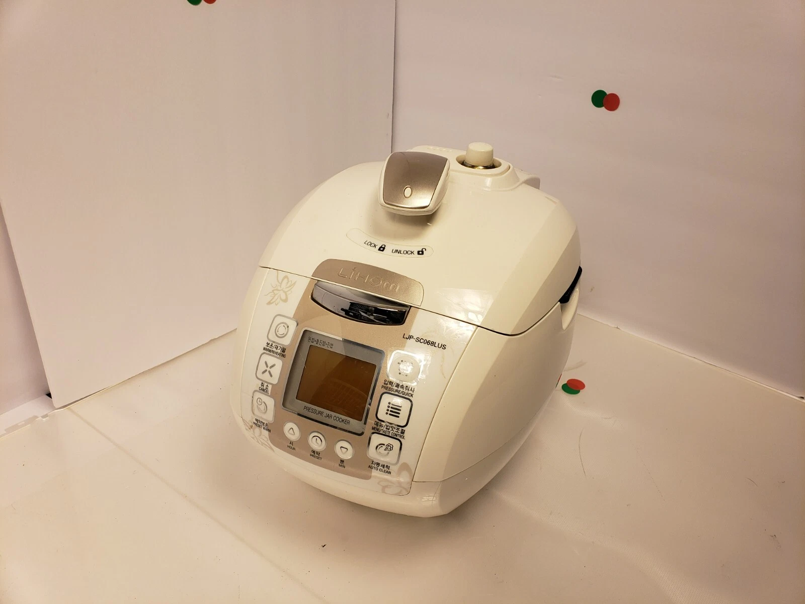 Lihom 6-cup Pressure Rice Cooker LJP-sc068lus Digital Eye