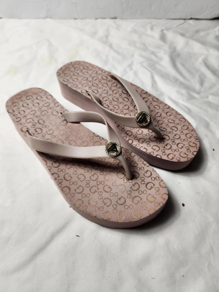 Chanclas GUESS Rosa Rubor Playa Tanga Zapatillas 2 pulgadas Tacones Talla 8M Foto 3 de 4