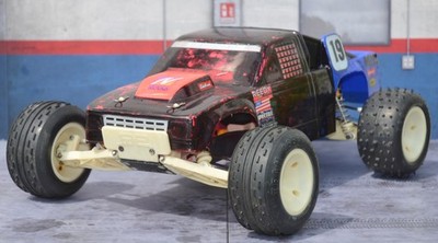 TEAM  ASSOCIATED  RC10T  2WD RC TRUCK  TRUGGY VINTAGE