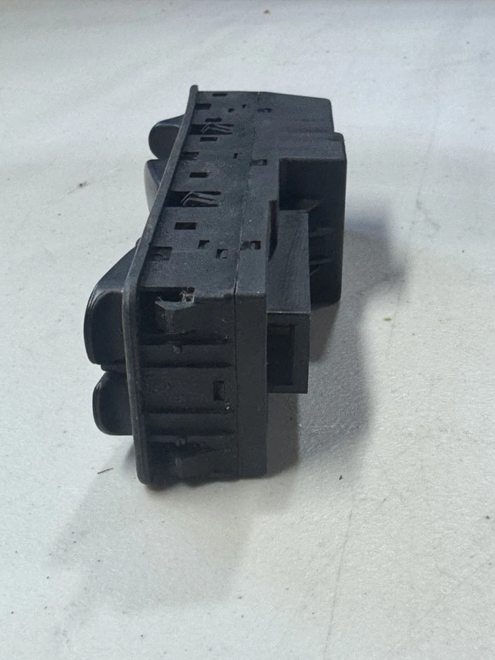 1996 SAAB 9000 With Sunroof Window Switch 4519120 4519146 4615860 4615852 Foto 3 de 4